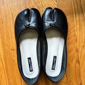 Maison Margiela INSPIRED Tabi flats